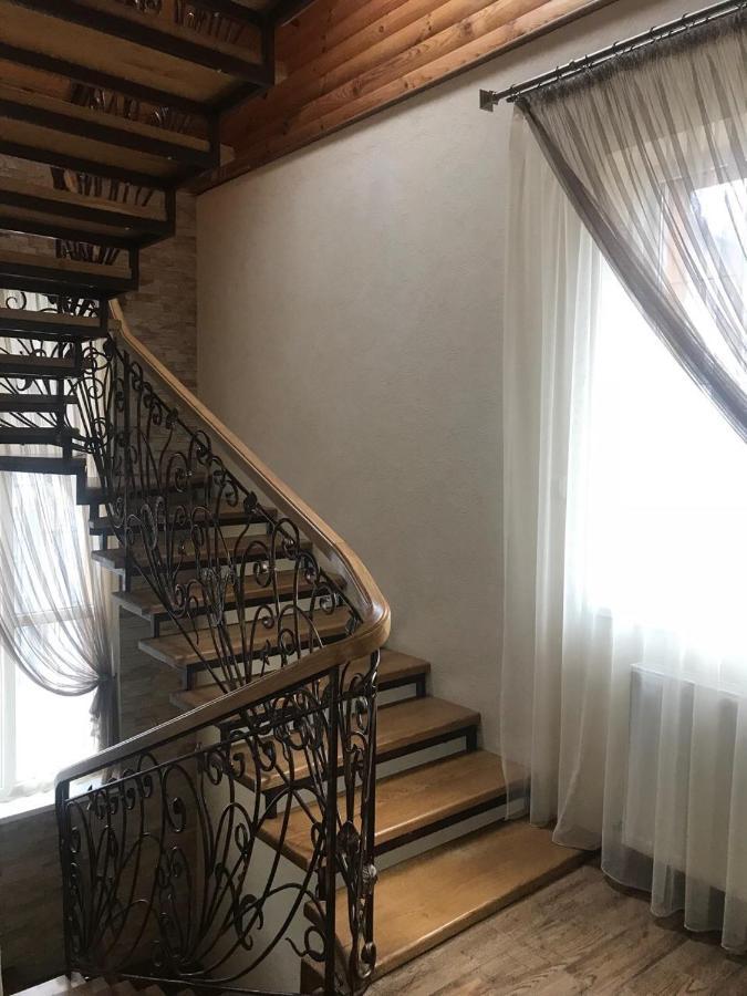 Писанка Плюс Hotel Yaremche Ngoại thất bức ảnh